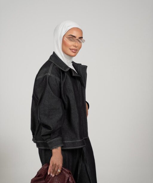 Alternative view of Jeans Set